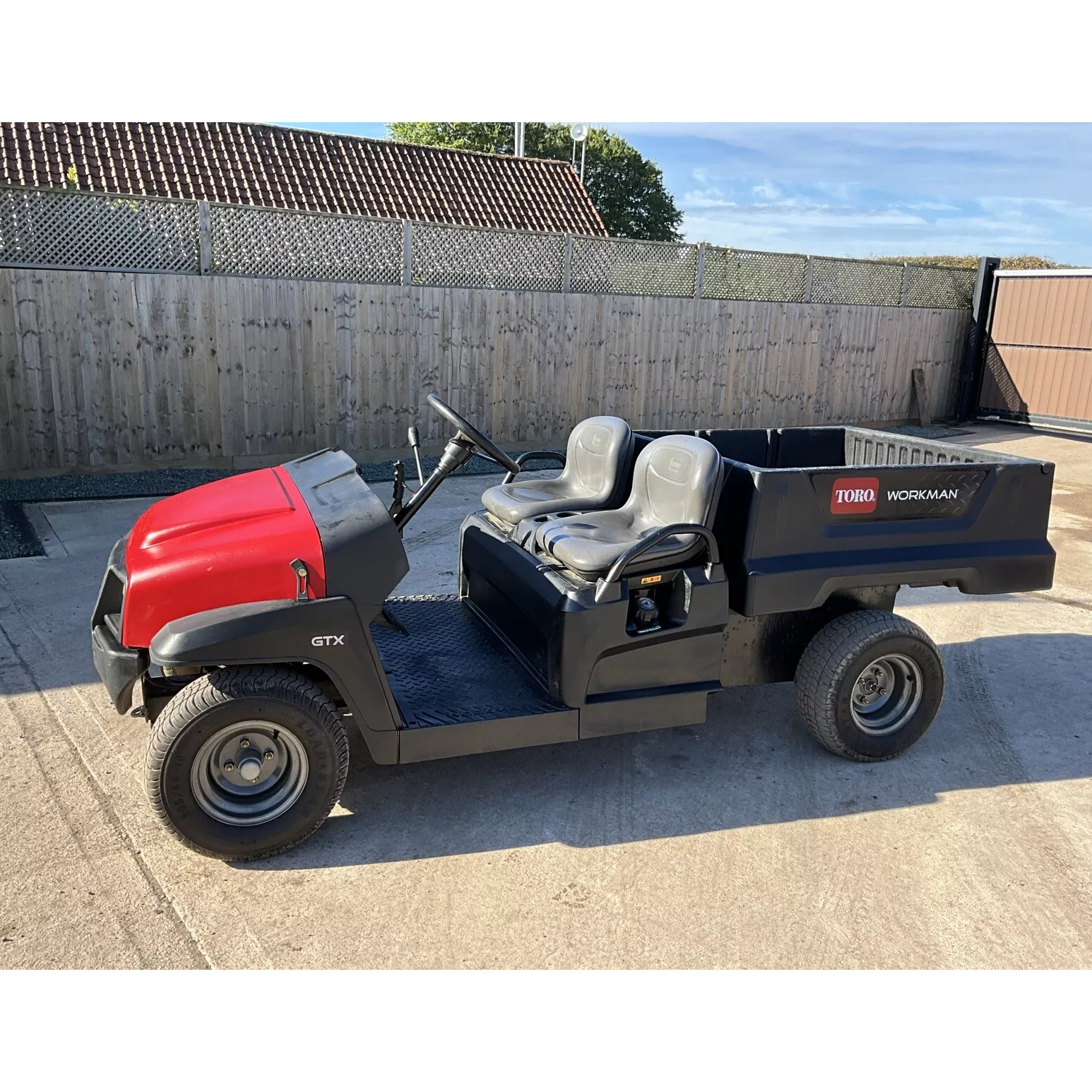 2017 TORO WORKMAN GTX PETROL POWERED TIP UTILITY VEHICLE